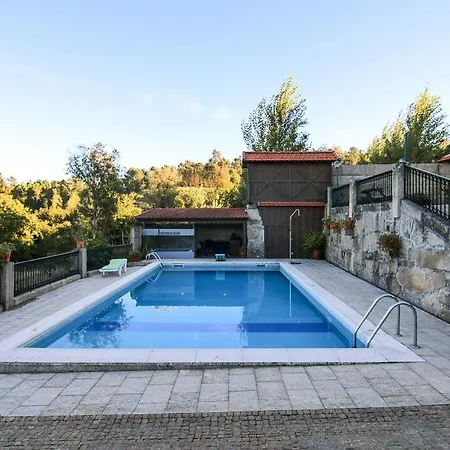 Hétvégi ház Casa Rural Da Costeira Cinfães
